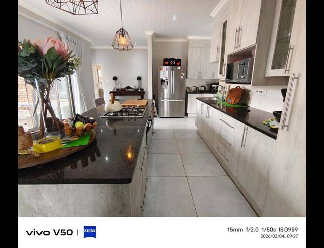 3 BEDROOM HOUSE FOR SALE IN MONTE CHRISTO